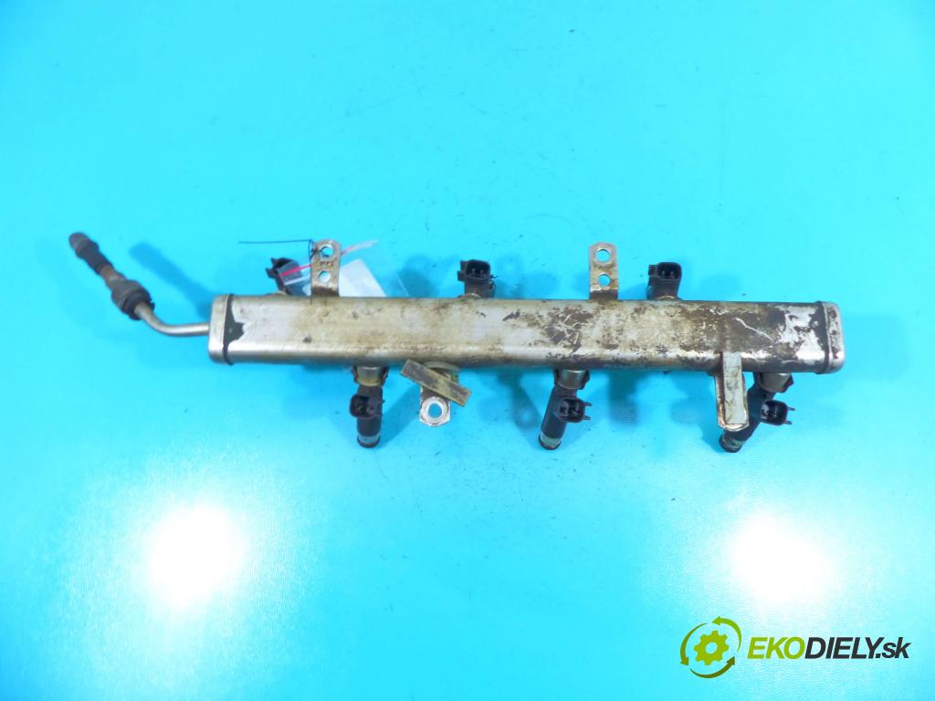 Dodge Caravan IV 2000-2007 3.8 V6 166 HP automatic 122 kW 3778 cm3 5- vstrek 4221P04963 (Vstrekovače)