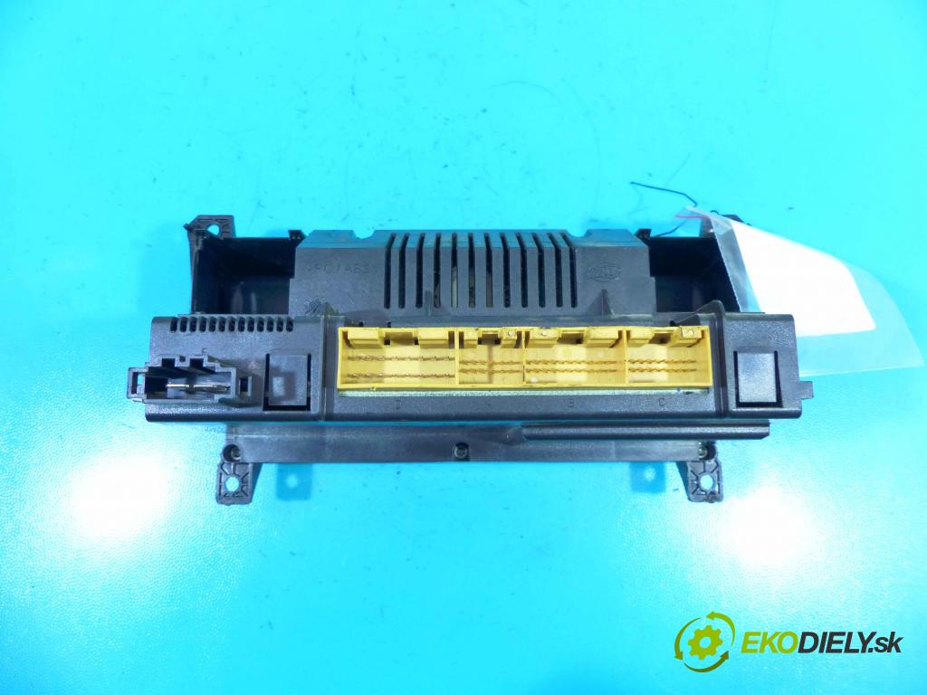 Audi A6 C5 1997-2004 1.9 tdi 116 HP manual 85 kW 1896 cm3 4- panel kúrenia 4B0820043AE