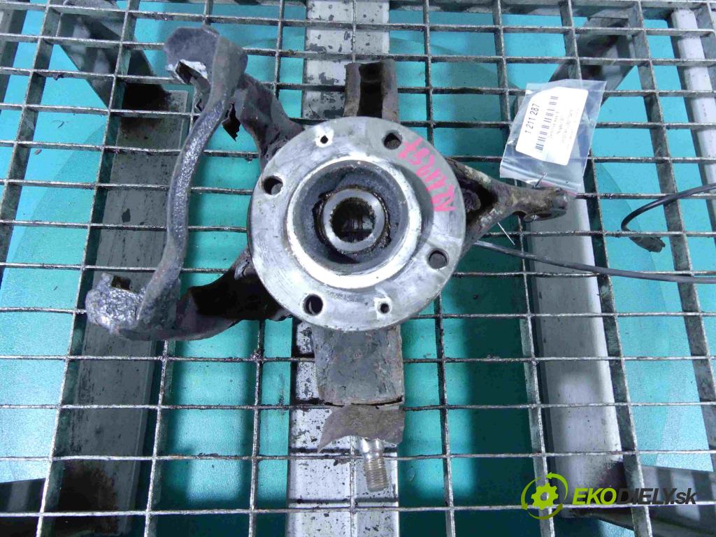 Peugeot 307 1.6 16v 109 HP manual 80 kW 1587 cm3 5- náboj ľavé  (Náboje)