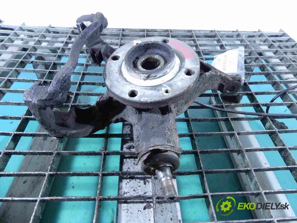 Peugeot 307 1.6 16v 109 HP manual 80 kW 1587 cm3 5- náboj ľavé  (Náboje)