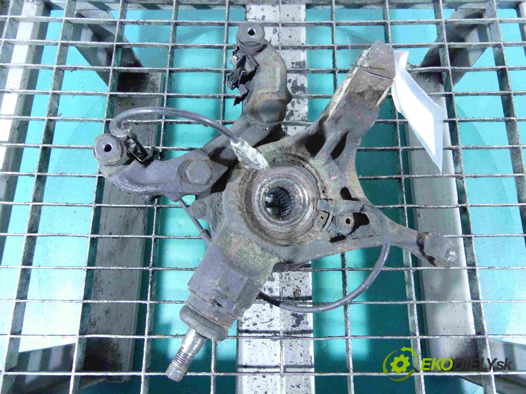 Peugeot 307 1.6 16v 109 HP manual 80 kW 1587 cm3 5- náboj pravé  (Náboje)