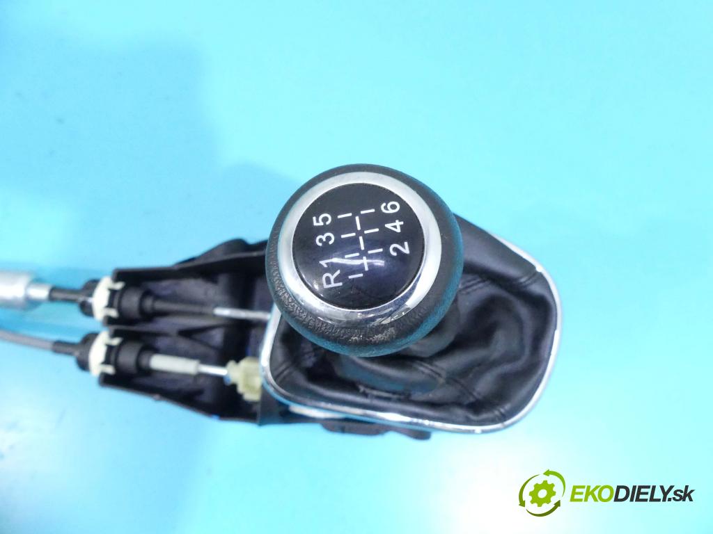 Chevrolet Cruze 2.0 VCDi: 163 HP manual 120 kW 1998 cm3 4- Páka: Změny: stupeň,rýchlosť 25184753D (Rýchlostné páky / kulisy)