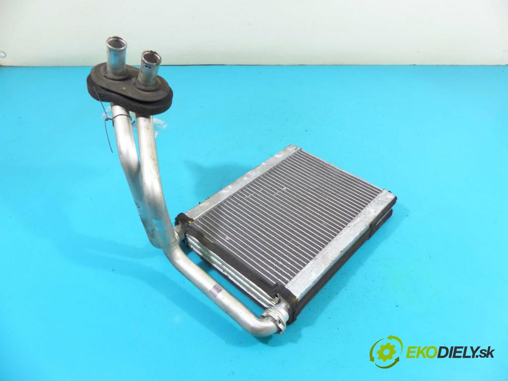 Toyota Yaris I 1999-2005 1.4 D4D 75 HP manual 55 kW 1364 cm3 5- radiator  (Radiátory kúrenia)