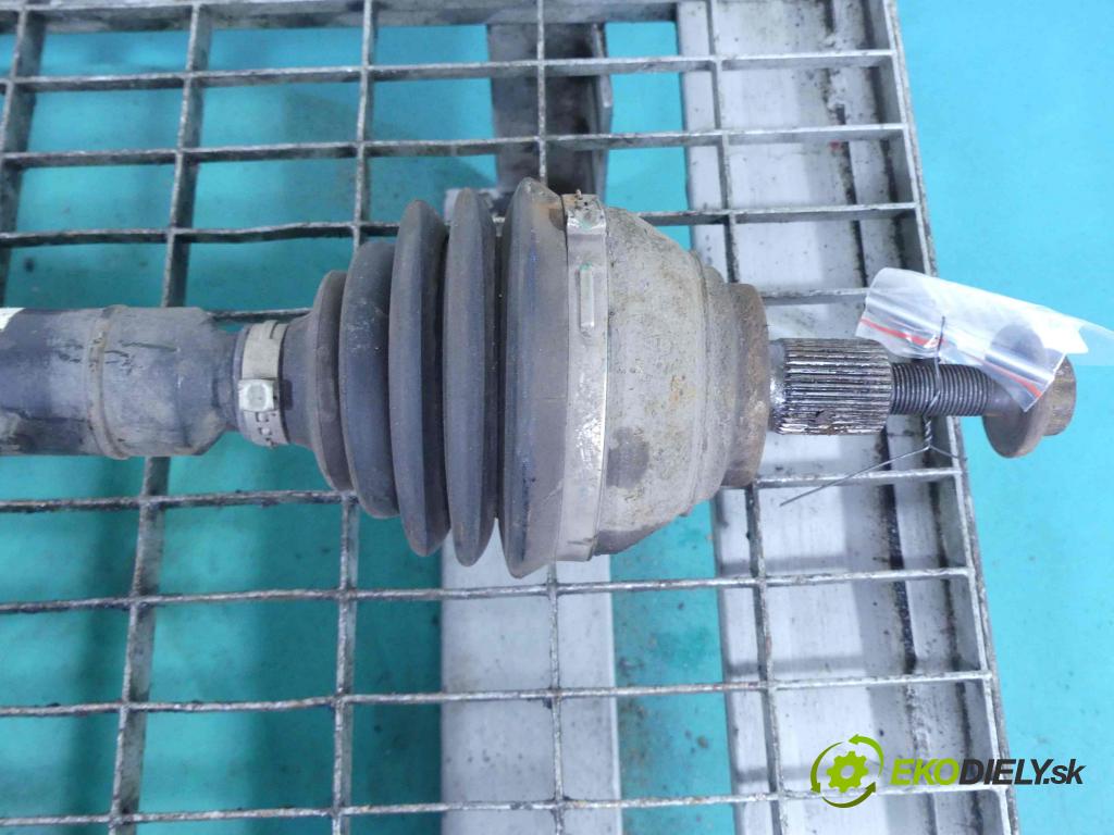 Vw Caddy III 2K 2003-2015 2.0 tdi 140 HP manual 103 kW 1968 cm3 5- poloos pravé 2K0407272G (Poloosy)