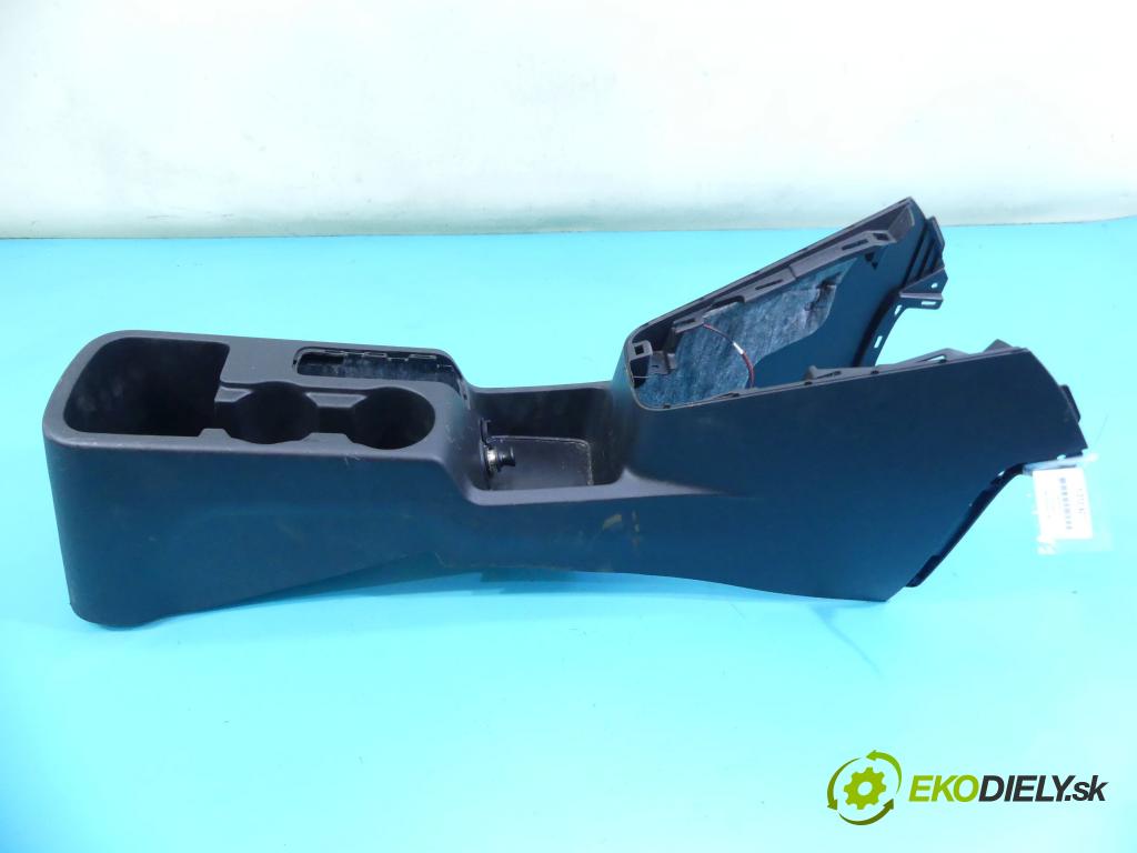 Kia Venga 1.6 16v 125 HP manual 92 kW 1591 cm3 5- operadlo 84611-1P000 (Lakťové opierky)