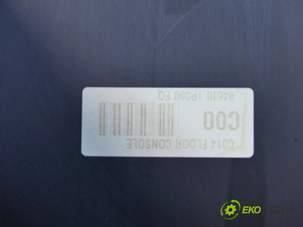 Kia Venga 1.6 16v 125 HP manual 92 kW 1591 cm3 5- operadlo 84611-1P000 (Lakťové opierky)