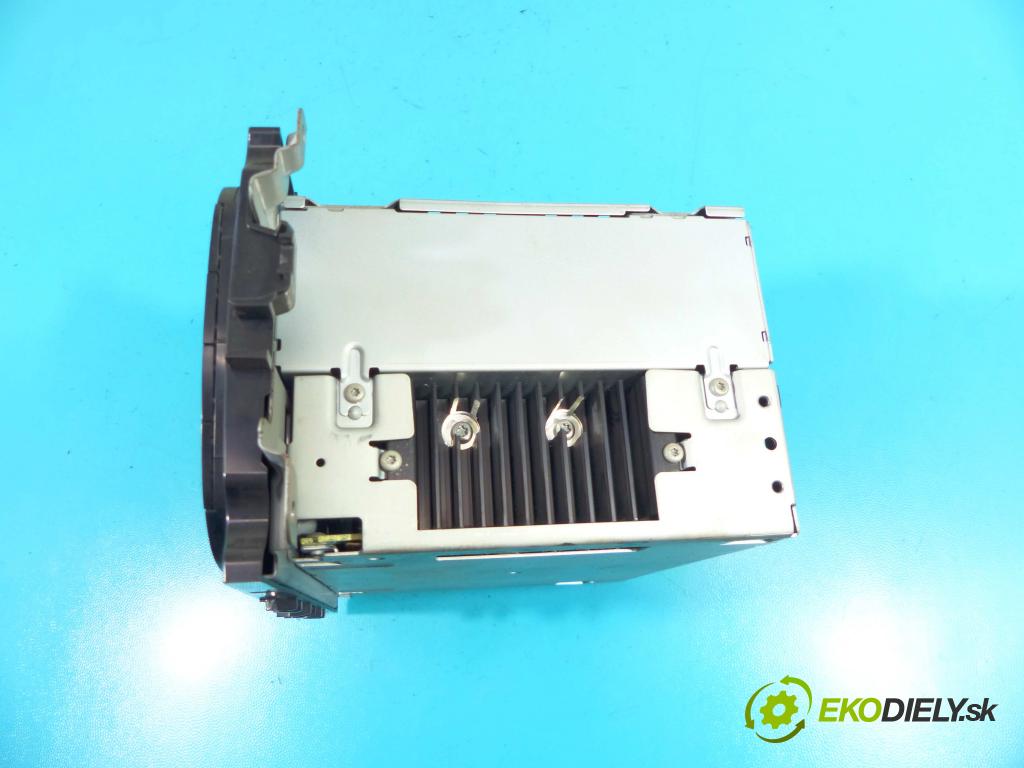 Ford Mondeo Mk4 2007-2014 2.0 16v 145 HP manual 107 kW 1999 cm3 5- Radio továreň: VP6M2F-18C821-AE