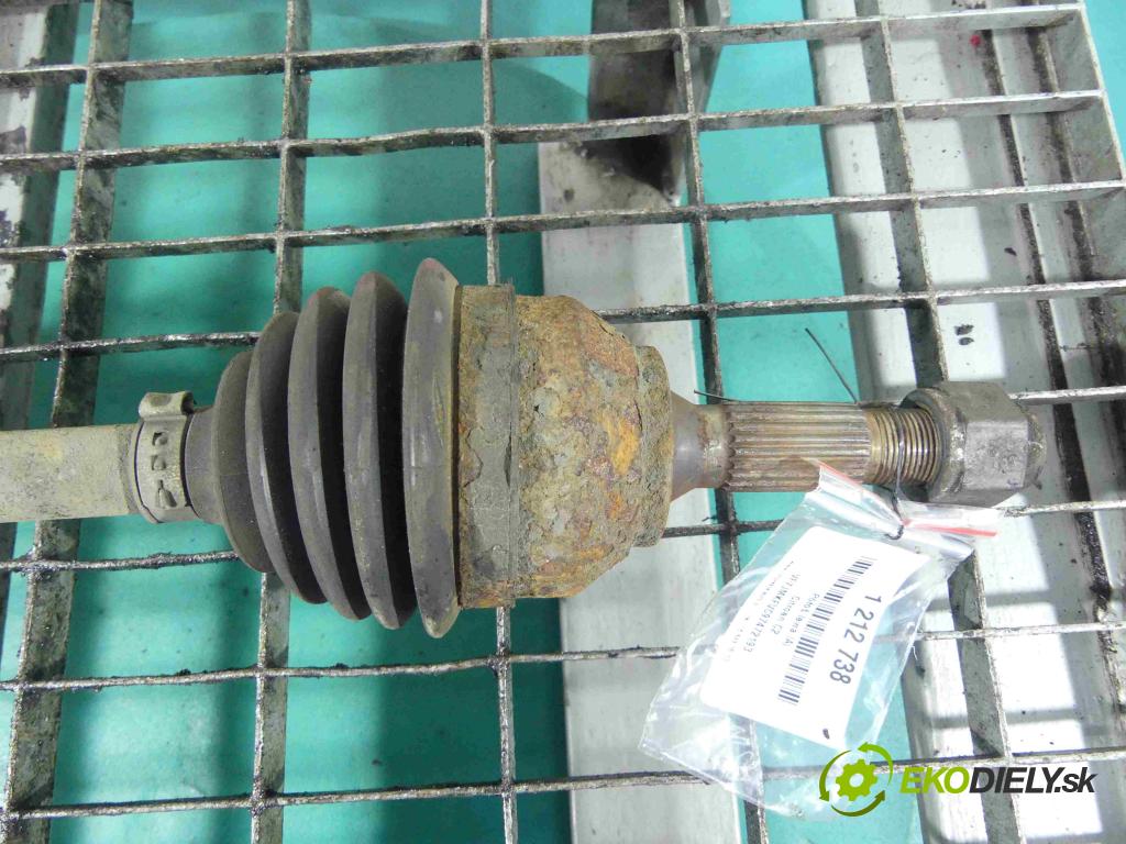 Citroen C2 1.4 73 HP manual 54 kW 1360 cm3 3- poloos ľavé  (Poloosy)