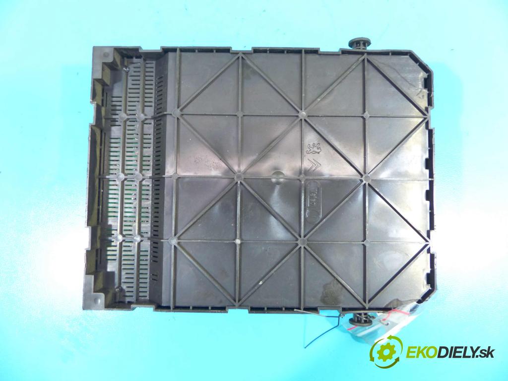 Citroen C2 1.4 73 HP manual 54 kW 1360 cm3 3- modul riadiaca jednotka 9664156780 (Ostatné)