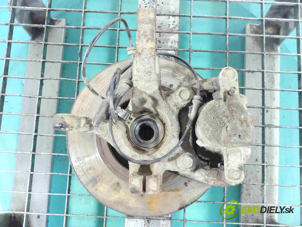 Nissan Micra K12 2003-2010 1.2 16v 80 HP manual 59 kW 1240 cm3 5- náboj ľavé  (Náboje)