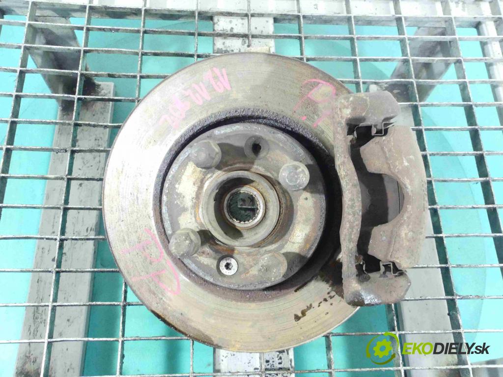 Nissan Micra K12 2003-2010 1.2 16v 80 HP manual 59 kW 1240 cm3 5- náboj pravé  (Náboje)