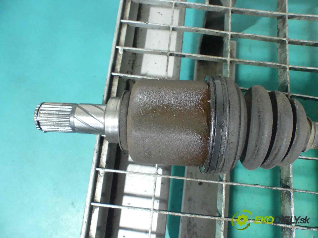 Nissan Micra K12 2003-2010 1.2 16v 80 HP manual 59 kW 1240 cm3 5- poloos pravé  (Poloosy)