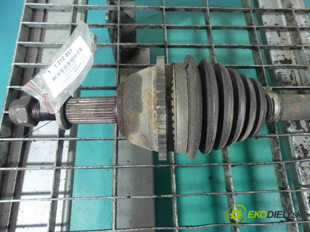 Ford Windstar 3.8 V6 199kw automatic 146 kW 3802 cm3 5- poloos pravé  (Poloosy)