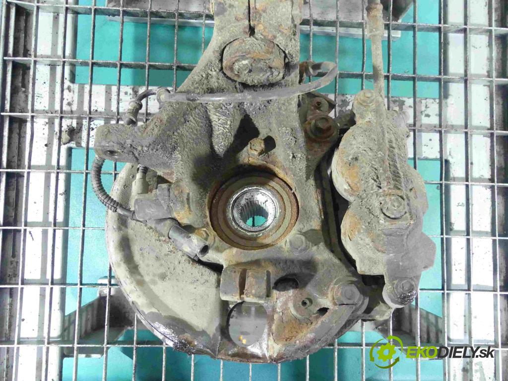 Ford Windstar 3.8 V6 199kw automatic 146 kW 3802 cm3 5- náboj ľavé  (Náboje)