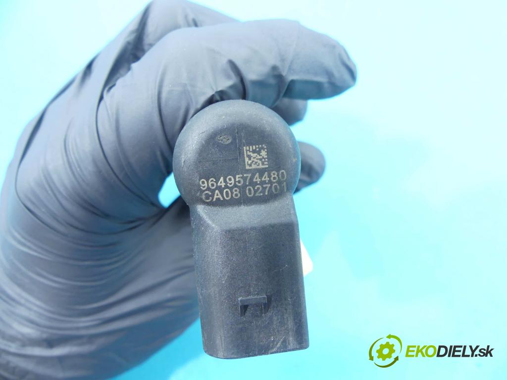 Citroen C3 I 2002-2009 1.4 hdi 68 hp manual 50 kW 1398 cm3 5- vstřikovač 9649574480 (Vstřikovač paliva)