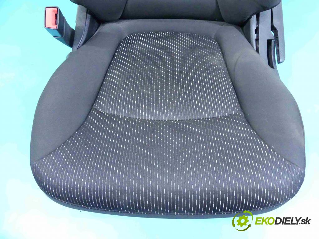 Fiat Freemont 2.0 jtd 170 HP automatic 125 kW 1956 cm3 5- Sedačka ľavý  (Sedačky, sedadlá)