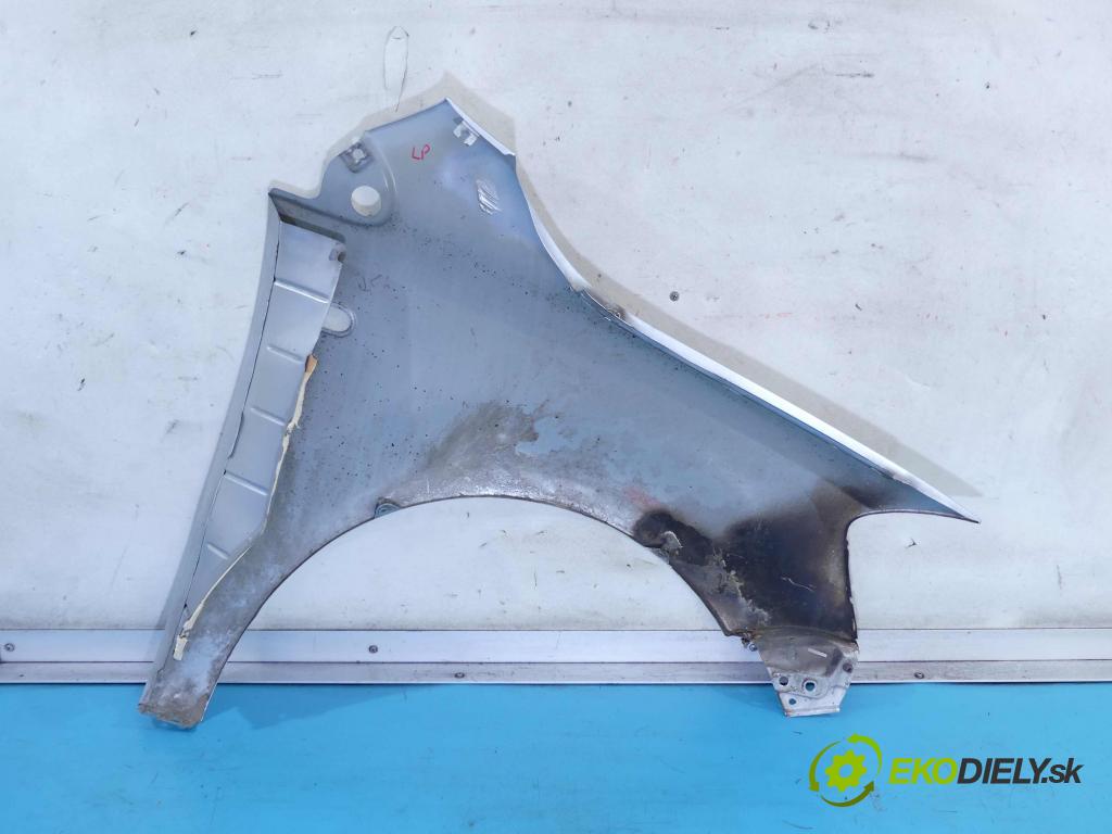 Vw Fox 1.2 6V 54 hp manual 40 kW 1198 cm3 3- blatnik přední levý