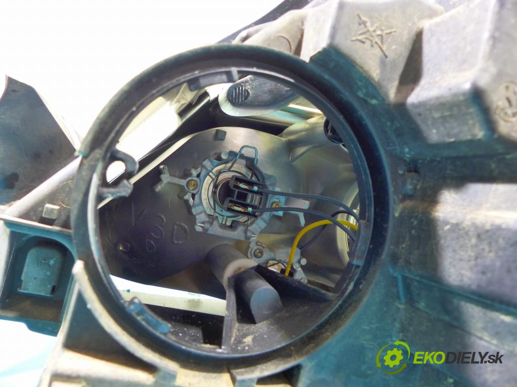 Citroen C8 2002-2014 2.0 16v 136 HP manual 100 kW 1997 cm3 5- Reflektor: pravý 89006368 (Pravé)