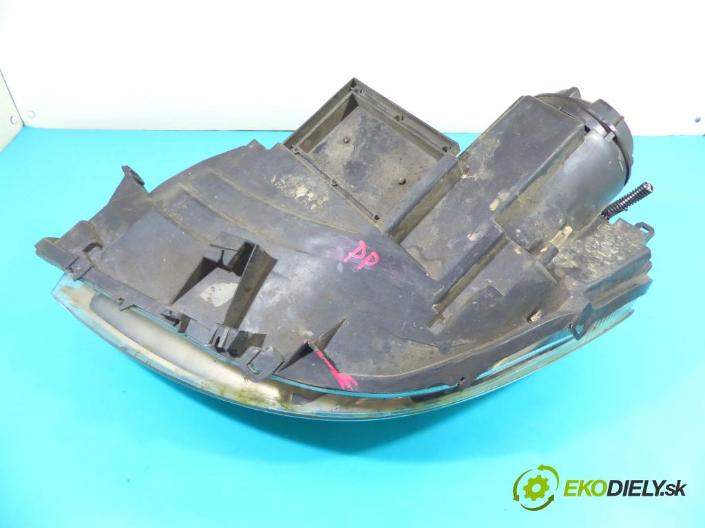 Citroen C8 2002-2014 2.0 16v 136 HP manual 100 kW 1997 cm3 5- Reflektor: pravý 89006368 (Pravé)