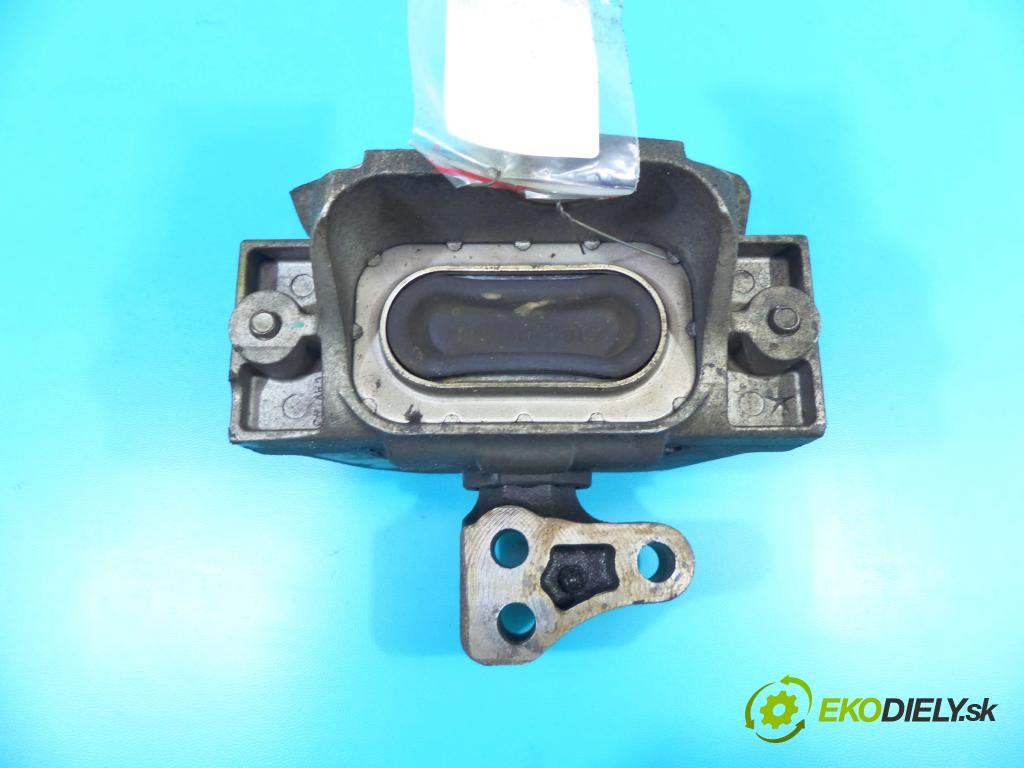 Fiat Freemont 2.0 jtd 170 hp automatic 125 kW 1956 cm3 5- Polštář: motoru P05147131AD (Držáky motoru)