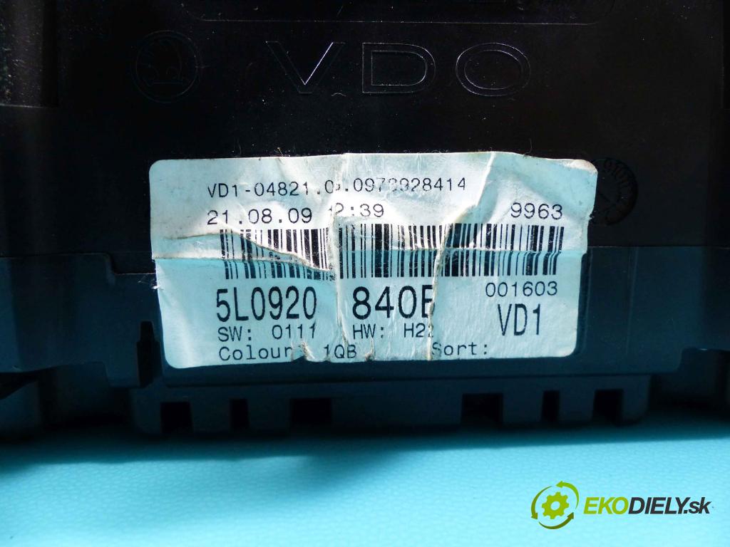 Skoda Yeti 2009-2012 1.8 TSI 160 HP manual 118 kW 1798 cm3 5- prístrojovka/ budíky 5L0920840B (Prístrojové dosky, displeje)