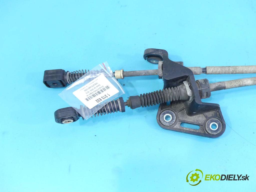 Skoda Yeti 2009-2012 1.8 TSI 160 HP manual 118 kW 1798 cm3 5- Páka: Změny: stupeň,rýchlosť 1K0711061B (Rýchlostné páky / kulisy)