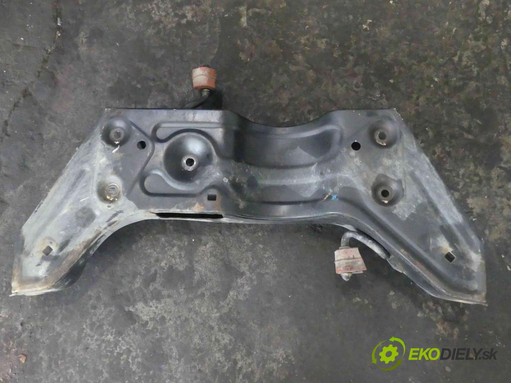 Vw Fox 1.2 6V 54 hp manual 40 kW 1198 cm3 3- výztuha motoru