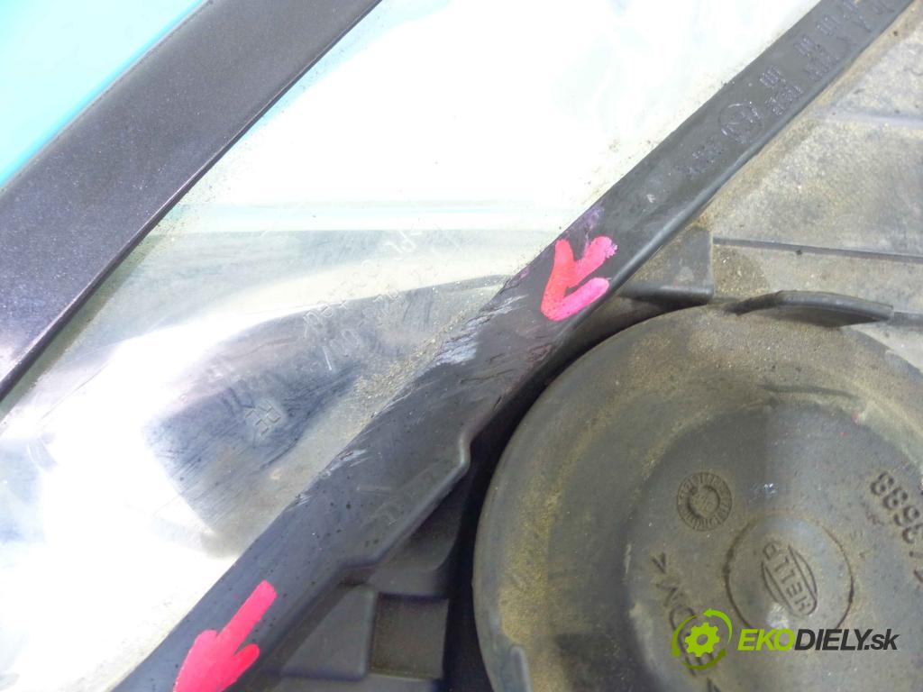 Vw Touareg I 2002-2010 2.5 tdi 174 HP automatic 128 kW 2461 cm3 5- Reflektor: pravý 7L6941032C (Pravé)