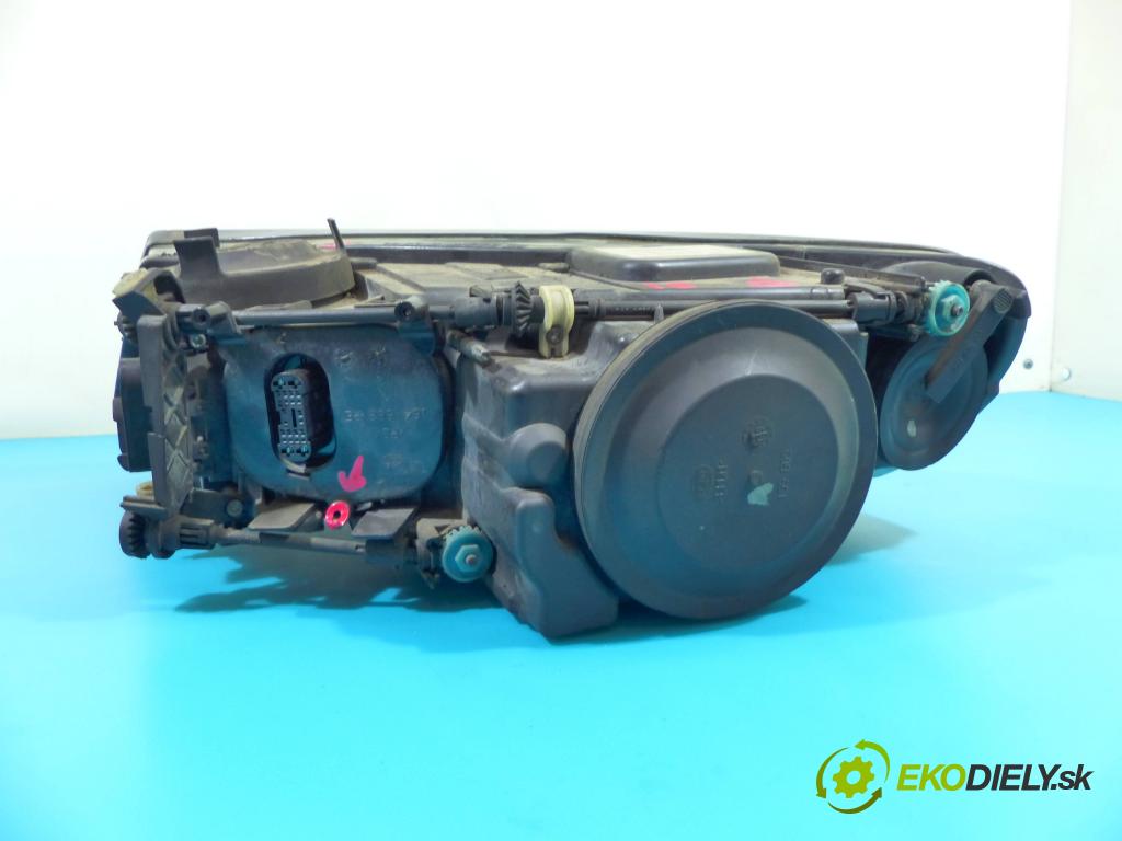 Vw Touareg I 2002-2010 2.5 tdi 174 HP automatic 128 kW 2461 cm3 5- Reflektor: pravý 7L6941032C (Pravé)