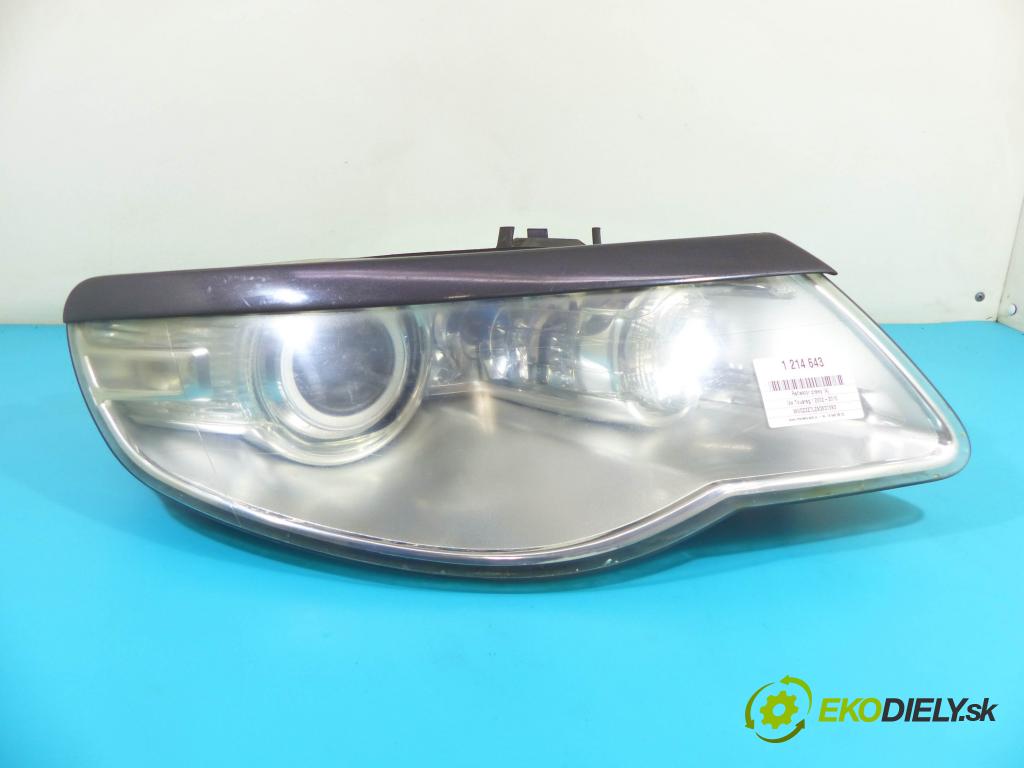 Vw Touareg I 2002-2010 2.5 tdi 174 HP automatic 128 kW 2461 cm3 5- Reflektor: pravý 7L6941032C (Pravé)