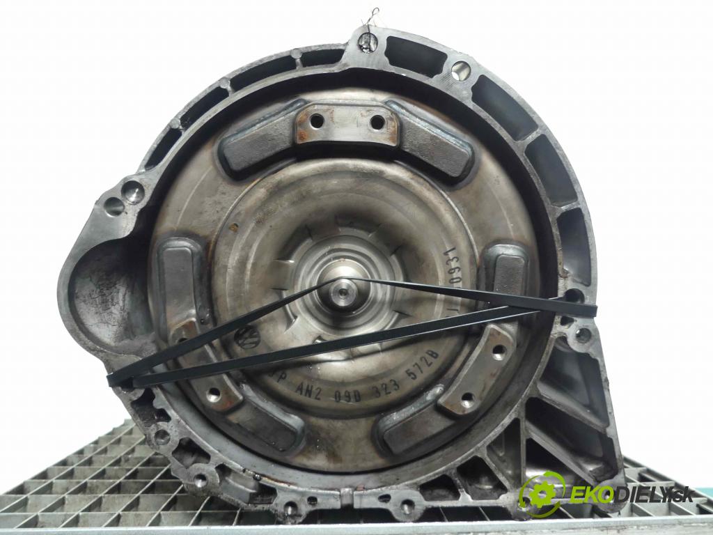 Vw Touareg I 2002-2010 2.5 tdi 174 HP automatic 128 kW 2461 cm3 5- prevodovka stupeň,rýchlosť automat KMG