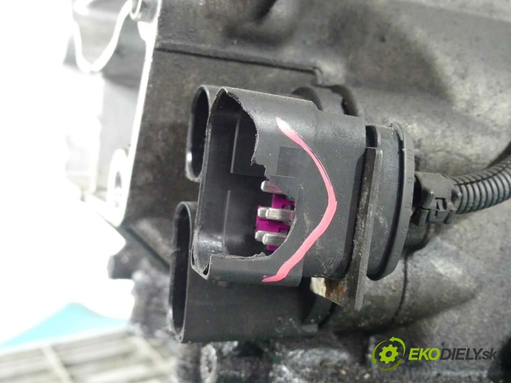 Vw Touareg I 2002-2010 2.5 tdi 174 HP automatic 128 kW 2461 cm3 5- prevodovka stupeň,rýchlosť automat KMG