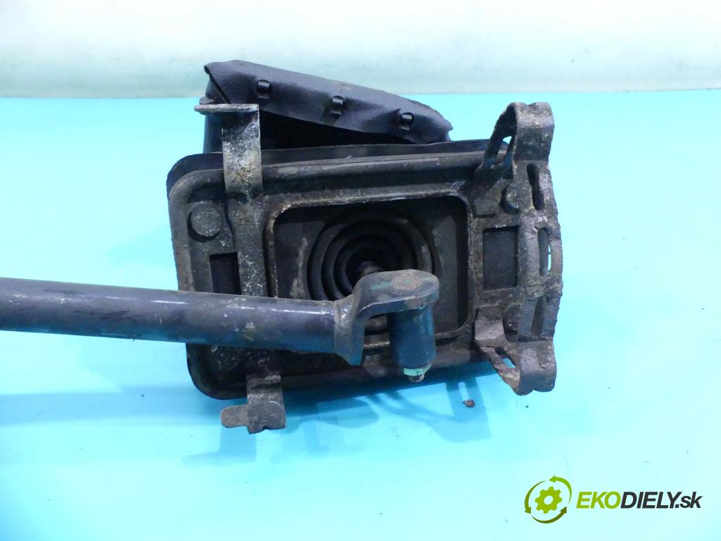 Peugeot 406 2.0 hdi 90 HP manual 66 kW 1997 cm3 4- Páka: Změny: stupeň,rýchlosť  (Rýchlostné páky / kulisy)