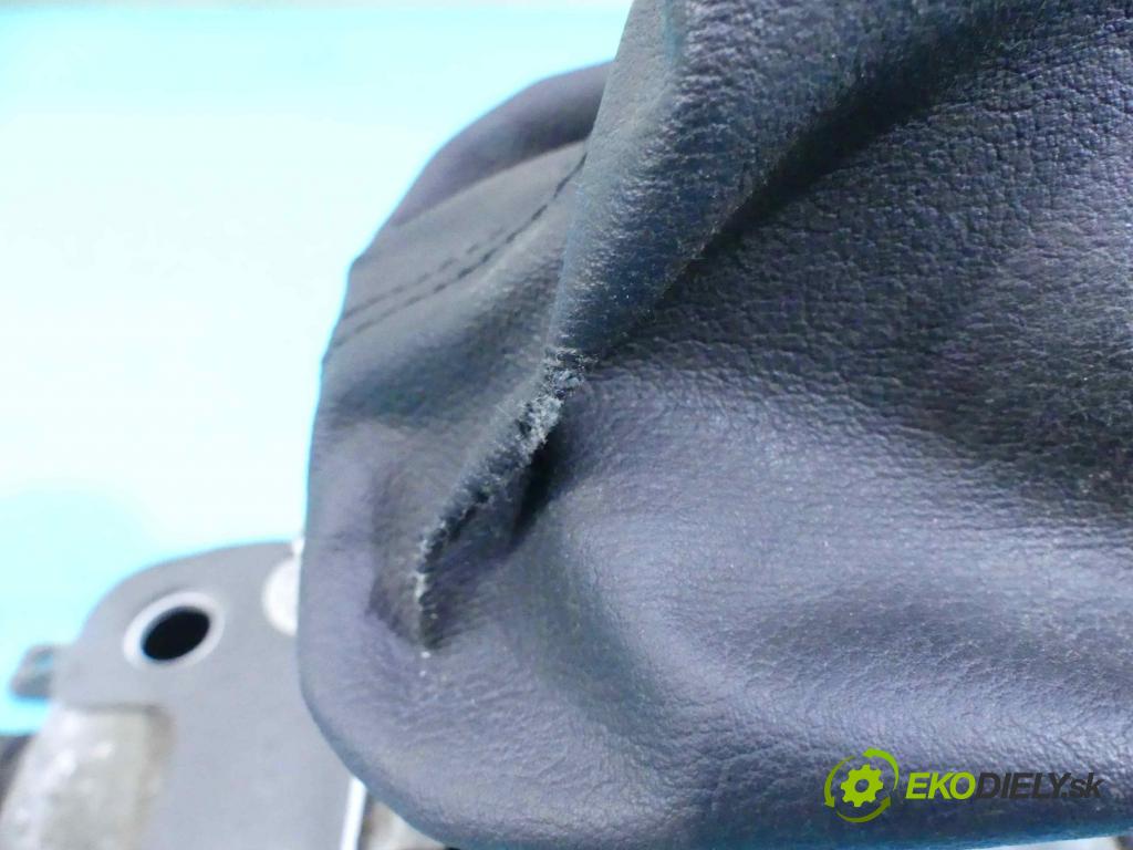 Vw Scirocco II 2008-2017 2.0 tdi 140 HP manual 103 kW 1968 cm3 3- Páka: Změny: stupeň,rýchlosť 1K0711049CK (Rýchlostné páky / kulisy)