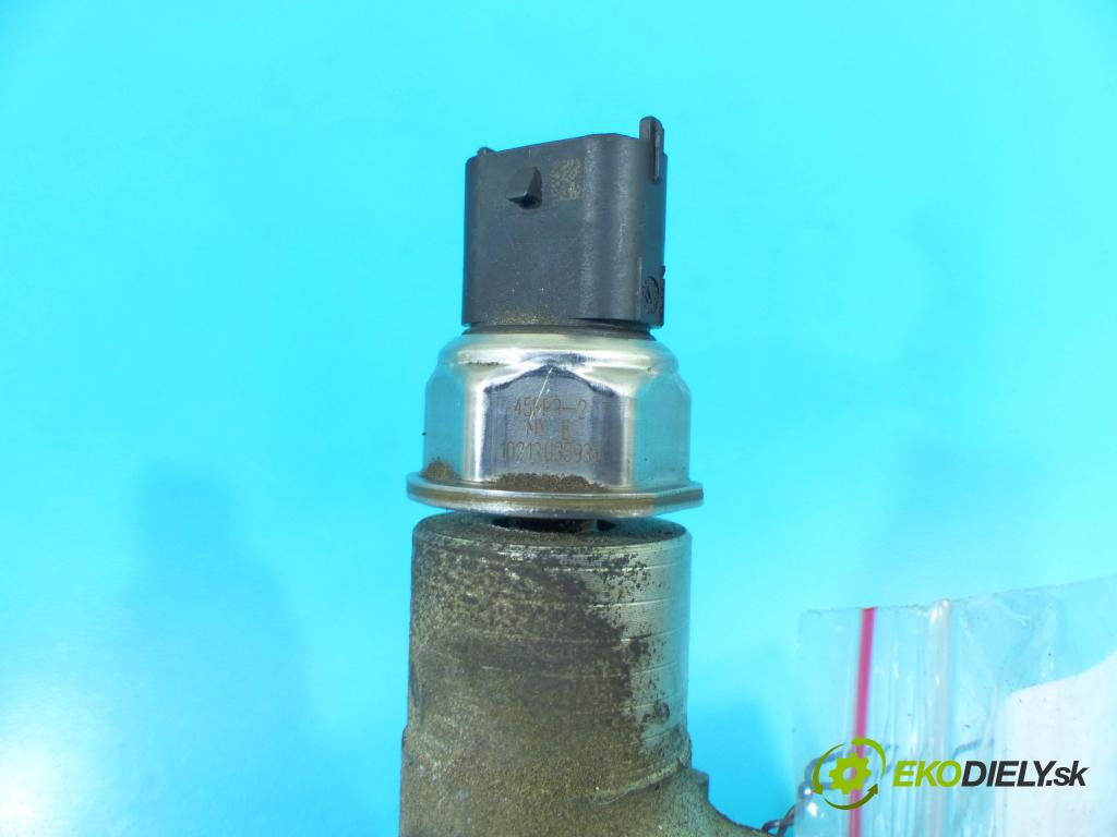 Opel Meriva B 2010-2017 1.7 cdti 110 HP manual 81 kW 1686 cm3 5- lišta vstrekovacia  (Vstrekovacie lišty)