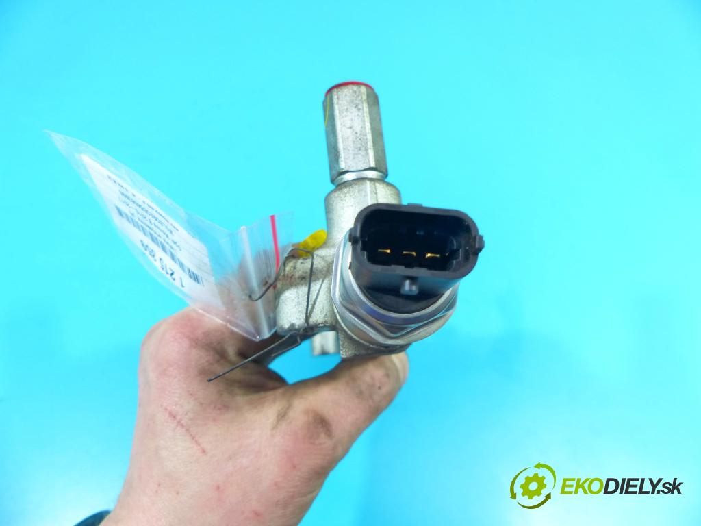 Opel Meriva B 2010-2017 1.7 cdti 110 HP manual 81 kW 1686 cm3 5- lišta vstrekovacia  (Vstrekovacie lišty)