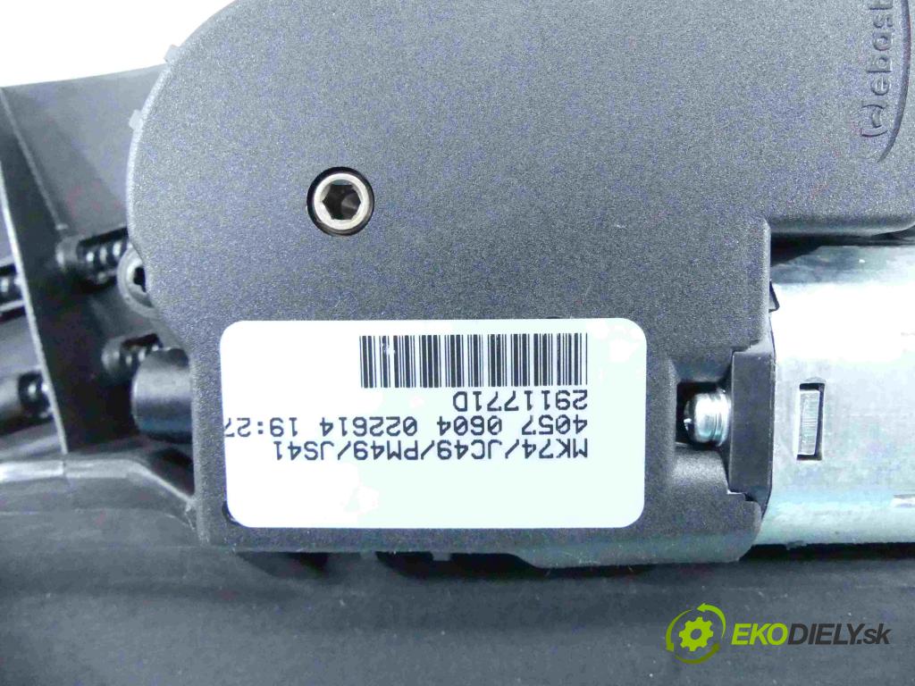 Fiat Freemont 2.0 jtd 170 hp automatic 125 kW 1956 cm3 5- Střešní okno: B9320-656C (Okna karoserie)