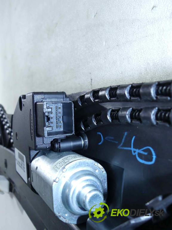 Fiat Freemont 2.0 jtd 170 hp automatic 125 kW 1956 cm3 5- Střešní okno: B9320-656C (Okna karoserie)