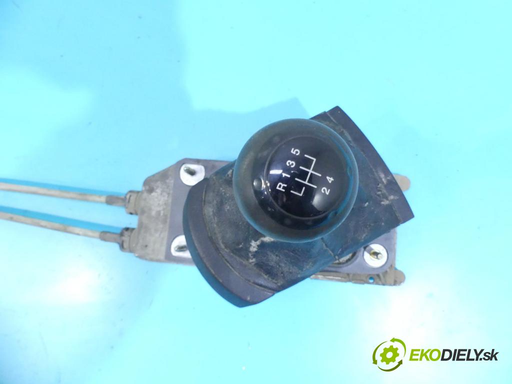 Seat Cordoba II 6L 2002-2008 1.4 16v 75 HP manual 55 kW 1390 cm3 4- Páka: Změny: stupeň,rýchlosť 6Q0711049AB (Rýchlostné páky / kulisy)