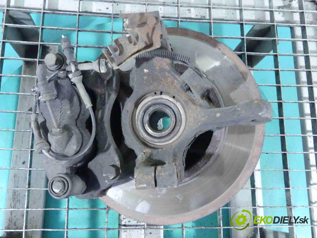 Opel Movano I 1999-2003 2.5 dci 114 HP manual 84 kW 2463 cm3 5- náboj pravé  (Náboje)