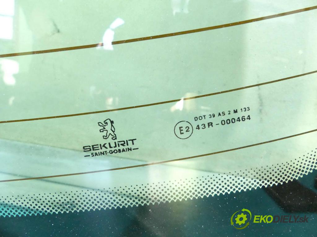 Peugeot 406 2.0 hdi 110 hp manual 81 kW 1998 cm3 4- sklo zadní  (Okna zadní)