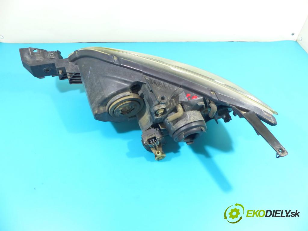 Mazda 3 I BK 2003-2009 1.6 16v 105 HP manual 77 kW 1598 cm3 5- Reflektor: pravý  (Pravé)