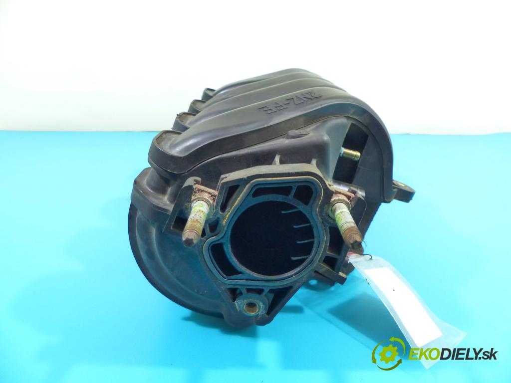 Toyota Yaris verso 1.3 vvti 86 HP manual 63 kW 1299 cm3 5- zvod nasávací  (Sacie potrubia)