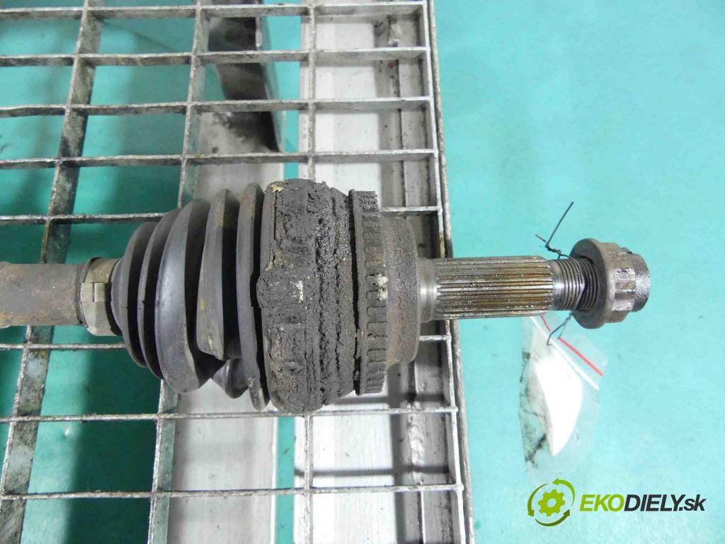 Toyota Yaris verso 1.3 vvti 86 HP manual 63 kW 1299 cm3 5- poloos pravé  (Poloosy)