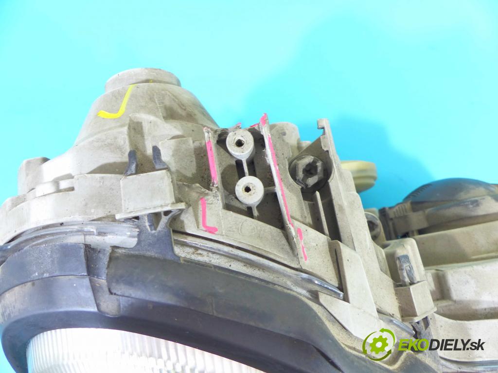 Mercedes C W203 2000-2007 2.0 129 HP manual 95 kW 1998 cm3 4- Reflektor: pravý 0301166202 (Pravé)