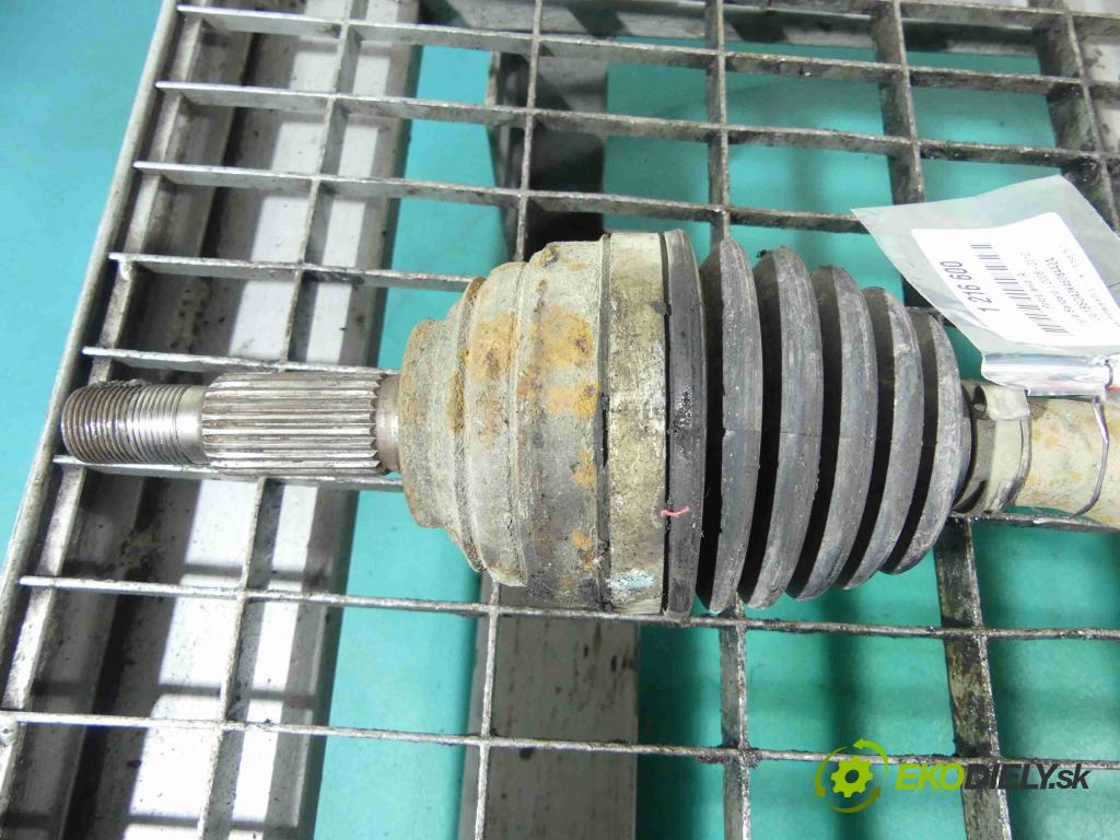 Dacia Sandero I 2008-2012 1.6 8v 84KM manual 62 kW 1598 cm3 5- poloos ľavé  (Poloosy)