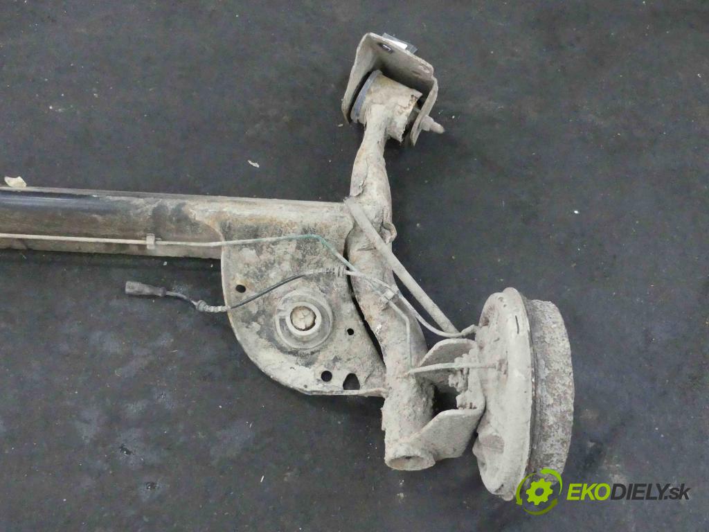 Dacia Sandero I 2008-2012 1.6 8v 84KM manual 62 kW 1598 cm3 5- zadní výztuha