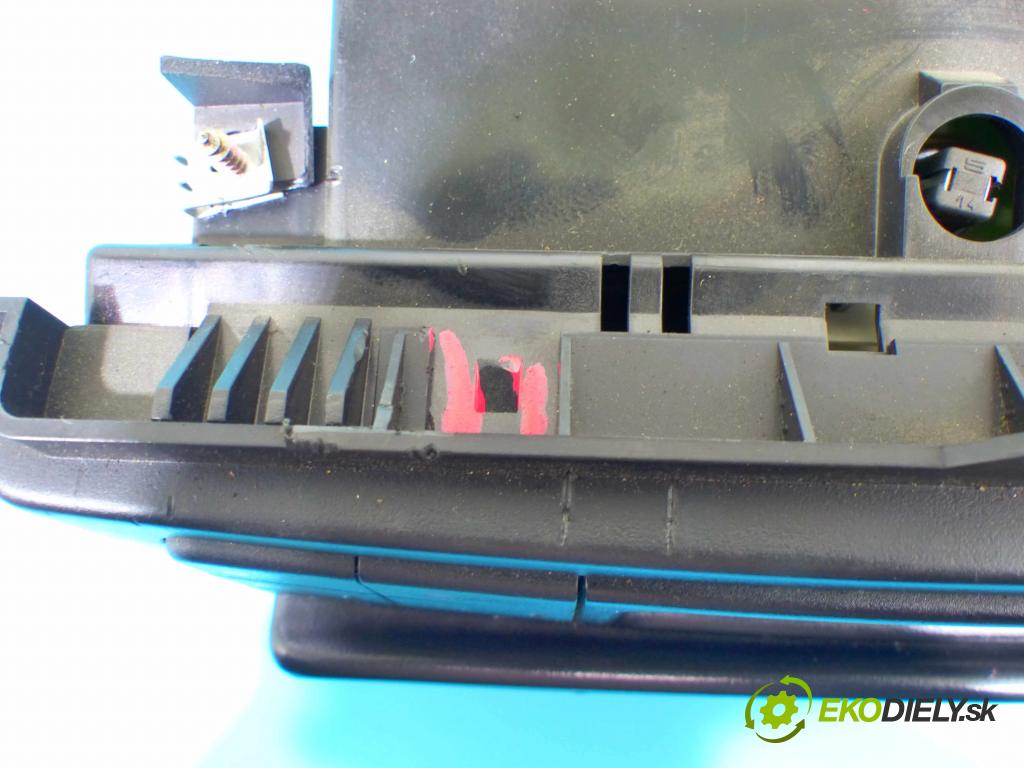 Renault Laguna I 1994-2001 2.0 8v 114 HP manual 84 kW 1998 cm3 5- panel kúrenia 7700414648A