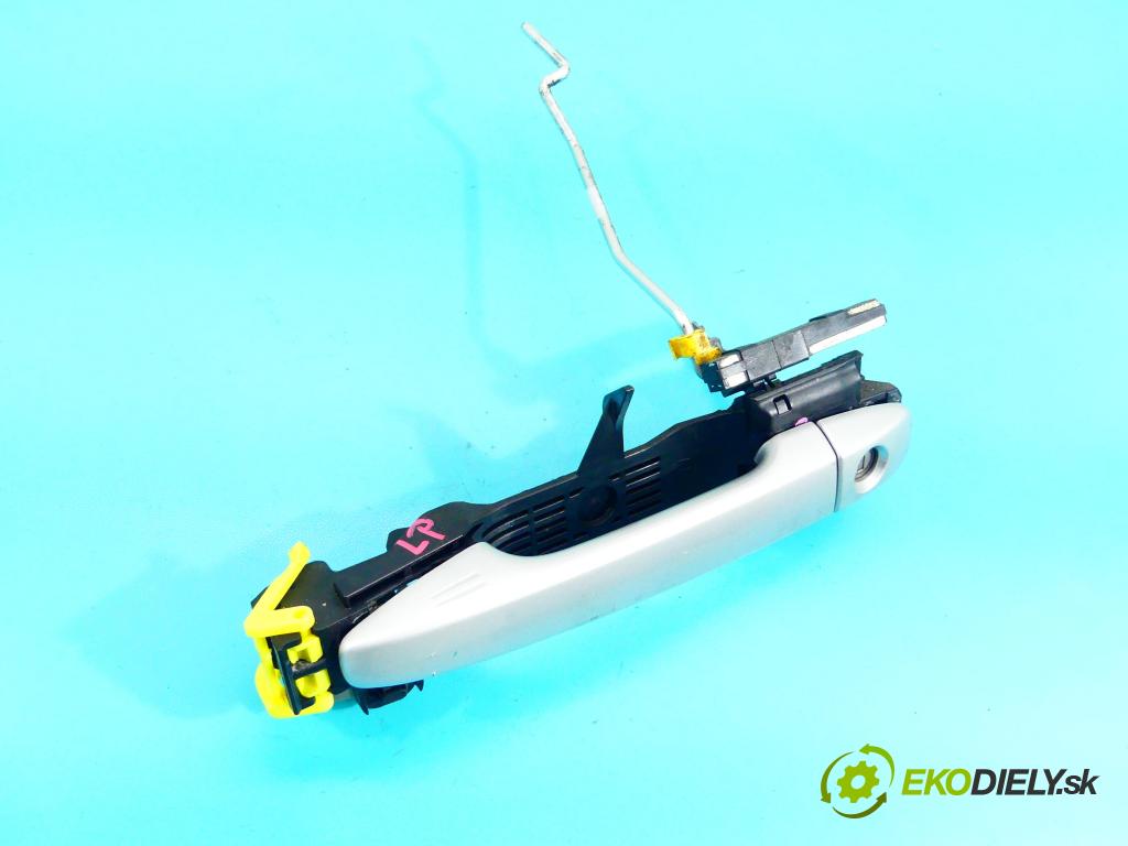 Toyota Verso 2009-2018 2.0 D4D 126 HP manual 93 kW 1998 cm3 5- rukoväť predné ľavé mimo:  (Vonkajšie predné ľavé)