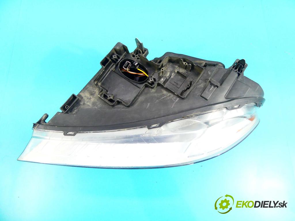 Volvo S80 II 2006-2016 3.2b 238HP automatic 175 kW 3192 cm3 4- Reflektor: pravý 30796134 (Pravé)